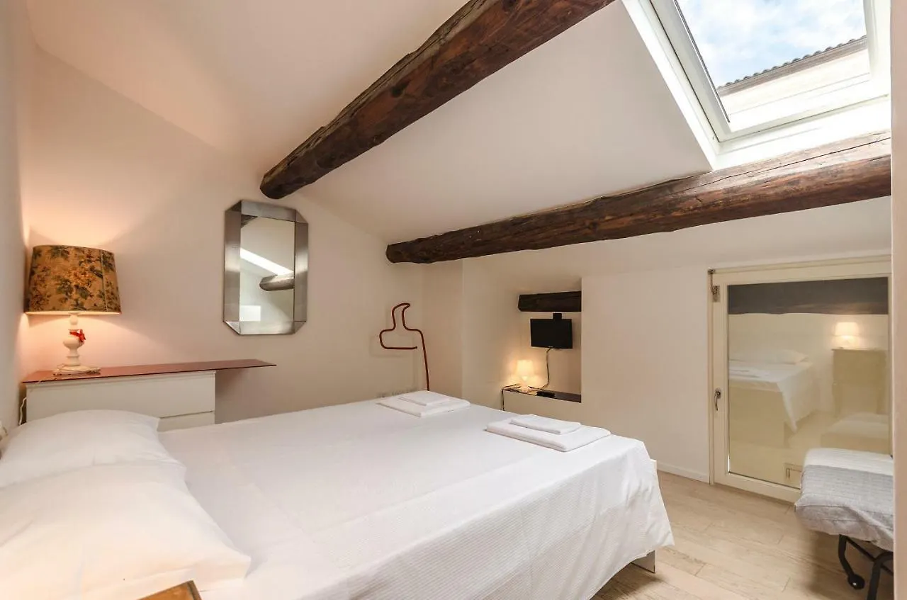 Rismondo Suite Bologna 0*,  Italië